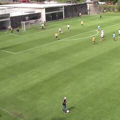 Juan Dinenno sorprendió con golazo en la práctica de Pumas