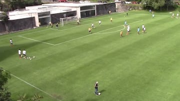 Juan Dinenno sorprendió con golazo en la práctica de Pumas