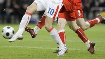 <b>GOLEADOR.</b> Sverkos marcó el primer tanto de la Euro 2008.