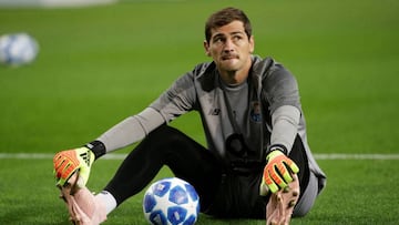 Casillas jumps to Zidane's defence