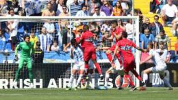 Absoluta efectividad: Diop marc&oacute; en el &uacute;nico remate a puerta del Espanyol en La Rosaleda.