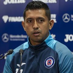 Elías: "Chicharito es leyenda; si lo dice Zlatan nos reímos"