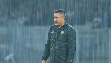 Efrain Juarez head coach of Pumas during the 7th round match between Pumas UNAM and Atlas as part of the Liga BBVA MX, Torneo Apertura 2025 at Olimpico Universitario Stadium, on August 31, 2025 in Mexico City, Mexico.