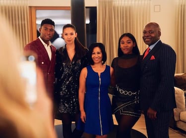 As赤 es Alaba: el hijo de un rapero nigeriano y una 'miss' filipina que siente pasi車n por el Galatasaray