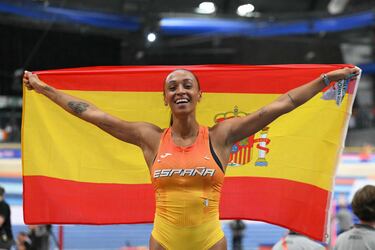 La atleta española del triple salto se impone en los Europeos de Apeldoorm con un salto de 14,37 metros.