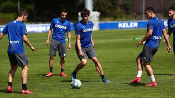 La Real entrena sin ningún susto todavía en Zubieta.