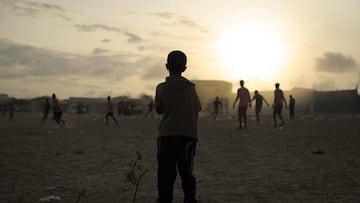 Ni&ntilde;os jugando durante el Festival de F&uacute;tbol FIFA.