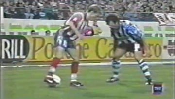 El regate de Juninho en el Atlético-Alavés: elástica-rabona