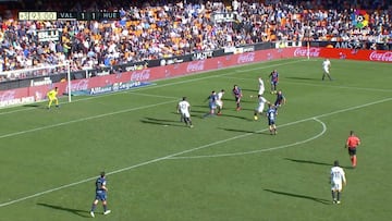 El gol que le dio el sufrido triunfo a Valencia en Mestalla