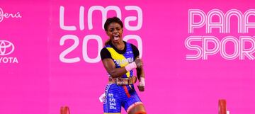 Ana Iris Segura tiene cinco medallas en su carrera en la categoría Senior. A sus 28 años llega al Grand Prix de Lima para buscar el oro que se le escapó en los Panamericanos donde se quedó con la plata después de un entretenido duelo con la dominicana, Beatriz Pirón. La colombiana competirá en la categoría de los 49 kilogramos el viernes 8 de diciembre a partir de la 1 de la tarde.