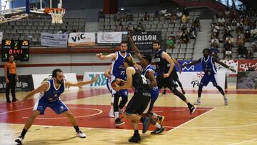 Bigote, en una penetración