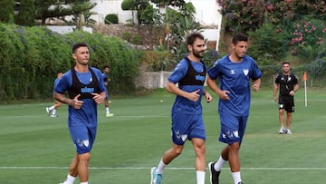 21/07/22 MALAGA
PRETEMPORADA EN ESTEPONA
ENTRENAMIENTO
RUBEN CASTRO ADRIAN LOPEZ
PUBLICADA 04/08/22 NA MA20 2COL