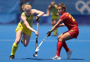 Derrota de España en su debut en hockey hierba femenino por 3-1 ante Australia. Finalmente las 'redsticks' no pudieron empezar con victoria su camino en los JJ. OO. de Tokio al perder por 3-1 ante la selección australiana.