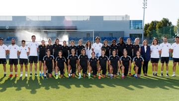 Jugadoras del Tacon, futuro Real Madrid Femenino, en Valdebebas.