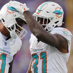 Why is there no Manningcast for the Dolphins vs Rams week 10 Monday Night Football game?