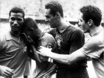 Pele tenía 17 años en el mundial de 1958 y no pudo contener el llanto