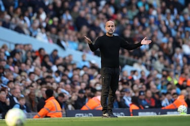 Pep Guardiola elogia a Raúl Jiménez