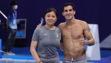 (L-R), Ma Jin coach of Rommel Pacheco of Mexico during the Mens 3m Springboard Diving competition, at the XXXII Tokyo 2020 Olympic Games, at the Tokyo Aquatic Center, on August 03, 2021.
<br><br>
(I-D), Ma Jin Entrenadora de Rommel Pacheco de Mexico durante la competencia de Clavados Trampolin 3 m Final masculino, en los XXXII Juegos Olimpicos Tokio 2020, en el Centro Acuatico de Tokio, el 03 de Agosto de 2021.