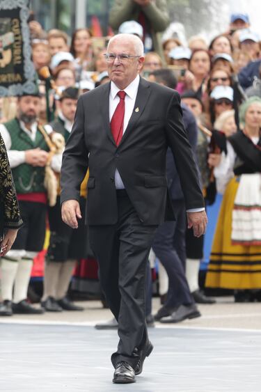 Antonio Saborit, director del Museo Nacional de Antropología de México, Premio Princesa de Asturias de la Concordia, a su llegada al Teatro Campoamor para asistir a la ceremonia de entrega de los Premios Princesa de Asturias 2025.