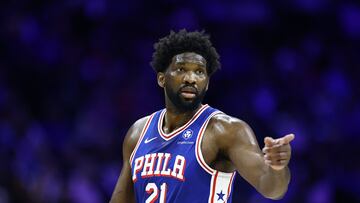 PHILADELPHIA, PENNSYLVANIA - NOVEMBER 06: Joel Embiid #21 of the Philadelphia 76ers reacts during the first quarter against the Washington Wizards at the Wells Fargo Center on November 06, 2023 in Philadelphia, Pennsylvania. NOTE TO USER: User expressly acknowledges and agrees that, by downloading and or using this photograph, User is consenting to the terms and conditions of the Getty Images License Agreement.   Tim Nwachukwu/Getty Images/AFP (Photo by Tim Nwachukwu / GETTY IMAGES NORTH AMERICA / Getty Images via AFP)