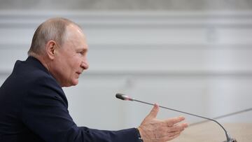 Russian President Vladimir Putin delivers a speech as he visits the North River Terminal, locally known as Rechnoy Vokzal, to launch a new electric passenger ship route in Moscow, Russia, June 20, 2023. Sputnik/Yegor Aleev/Pool via REUTERS ATTENTION EDITORS - THIS IMAGE WAS PROVIDED BY A THIRD PARTY.