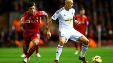 Lallana lidera al Liverpool en una goleada ante el Swansea