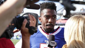 ORCHARD PARK, NY - SEPTEMBER 25: Tyrod Taylor #5 of the Buffalo Bills talks to the media after defeating the Arizona Cardinals at New Era Field on September 25, 2016 in Orchard Park, New York.   Brett Carlsen/Getty Images/AFP
 == FOR NEWSPAPERS, INTERNET, TELCOS &amp; TELEVISION USE ONLY ==