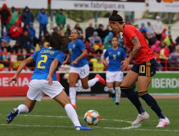 España ganó 2-1 a Brasil.