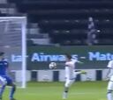 Xavi brilló con un golazo de volea en la liga de Qatar