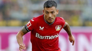Aránguiz tiene acuerdo con su nuevo club y Leverkusen lo obstruye