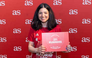 Los runners de AS con sus camisetas para la Zúrich Rock 'n' Roll Running Series Madrid. Jersey amarillo maratón,  gris media maratón y rojo 10 km.
