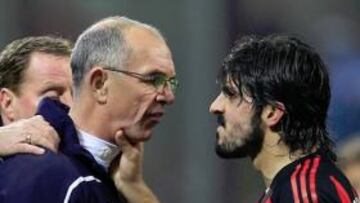 Gattuso agarró por el cuello a Jordan.