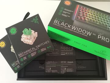 Razer BlackWidow V4 Pro 75% análisis review