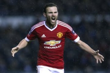 Hace casi un mes, el pasado 2 de marzo, Juan Mata marcó el gol número 999 contra el Warford. Tan solo un gol restaba para los mil. 