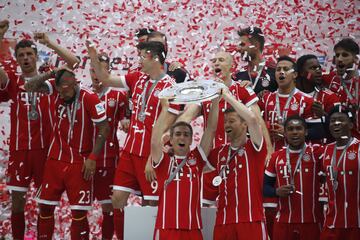 El Bayern Múnich celebró la conquista de su 27º título de la Bundesliga.