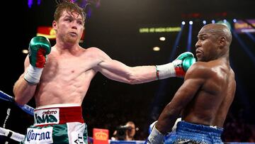 Oscar de la Hoya seeks a second fight within Canelo-Mayweather