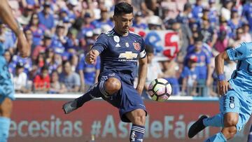 F&uacute;tbol,  Universidad de Chile vs Deportes Iquique.
 Decmoquinta fecha campeonato de Transici&oacute;n 2017.
 El jugador de Universidad de Chile Lorenzo Reyes controla la pelota durante el partido disputado en el estadio Nacional en Santiago, Chile.