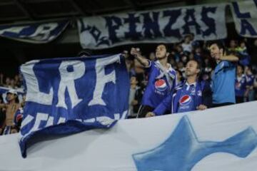 El debut de los dos equipos capitalinos en la Copa Águila. El juego bogotano fue animado por la parcial que en su mayoría fue azul.