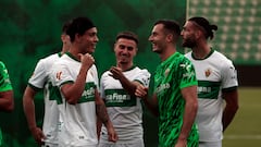Jugadores que vistieron la camiseta del Barcelona y del Elche