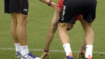 <b>PELIGRO. </b>Álvaro Negredo tuvo que parar ayer por problemas físicos.