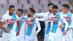 Napoli, unbeaten in 16 as superstitious president changes shirt colour
