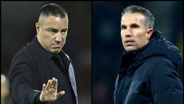 Van Persie emula a Efraín Juárez