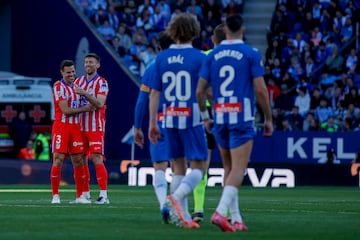 Azpilicueta celebra el 0-1 al Espanyol. 

