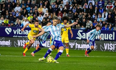 Carlos Ruiz ‘Chupe’, el goleador total, a la estela de Catanha