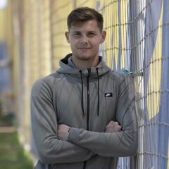 Josep Martínez, portero de Las Palmas, en el visor del Betis