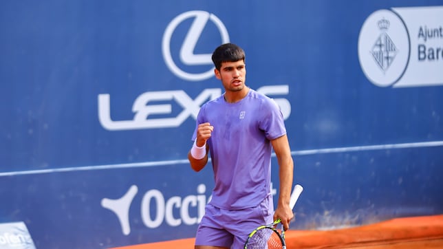 El mejor Alcaraz desespera a Fils