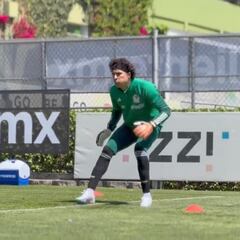 Guillermo Ochoa ya reportó en el CAR para el juego contra Jamaica