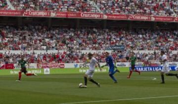 Aleix Vidal marca el 1-0.