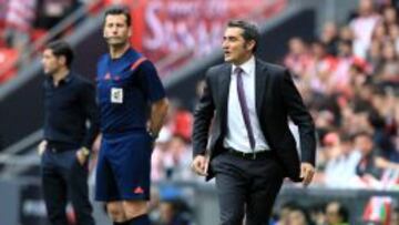 El entrenador del Athletic de Bilbao, Ernesto Valverde, en el partido frente al Villarreal correspondiente a la jornada 38, y &uacute;ltima, de Liga disputado en San Mam&eacute;s. 
