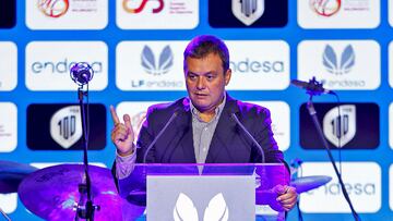 El presidente del CSD, V¨ªctor Francos, durante la presentaci¨®n de la Liga Endesa de baloncesto femenino.